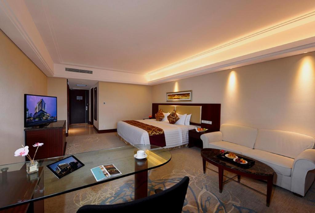 Shuguang International Hotel Kunshan 昆山 エクステリア 写真